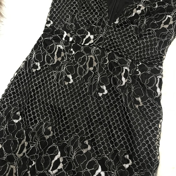 Missguided mesh and sleeveless plunge mini dress - Picture 5 of 8